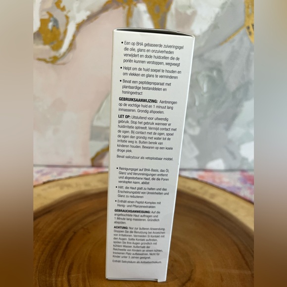 SALE -IMAGE CLEAR CELL salicylic gel cleanser- NEVER OPED - Picture 8 of 10